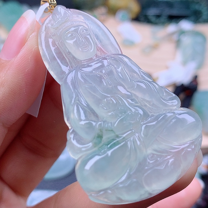 【闪购商品】翡翠颈饰18K金镶嵌翡翠吊坠