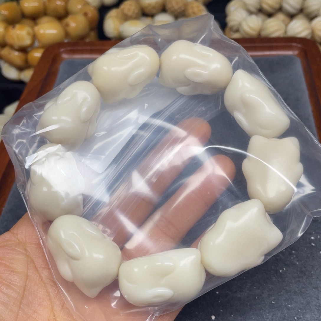 简***单菩提根/象牙果手串12.6.37兔子需烤