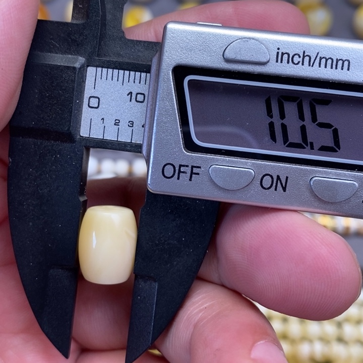 蜜蜡裸石未镶嵌桶珠