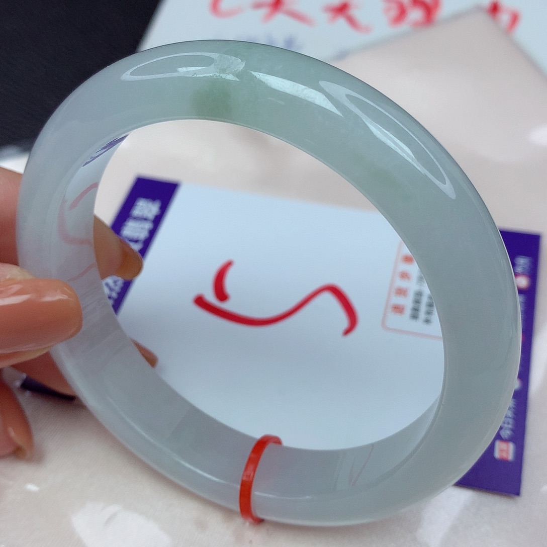 【闪购商品】翡翠手镯未镶嵌翡翠