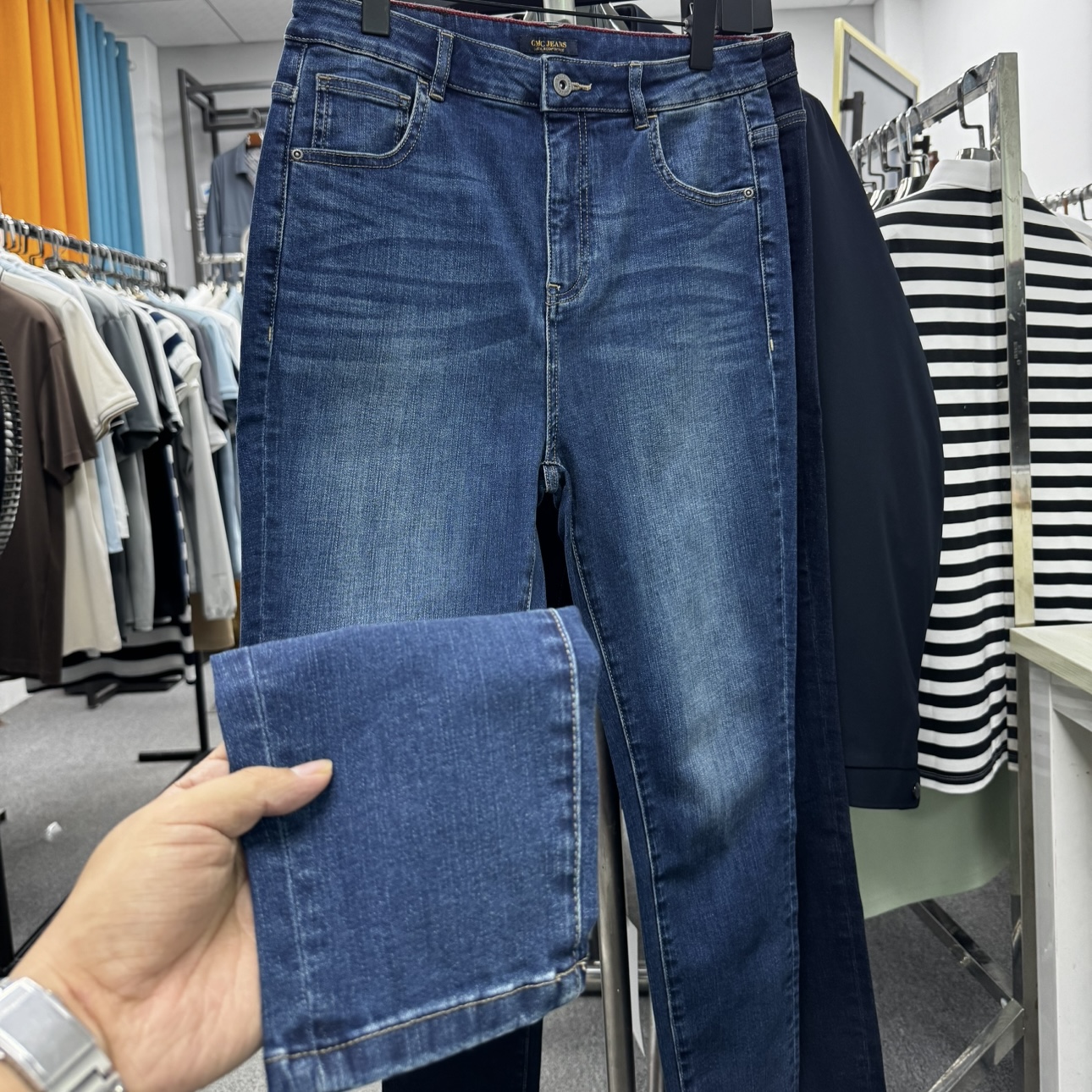 秋季弹力百搭高弹牛仔裤女款高腰直筒窄脚NZ53013