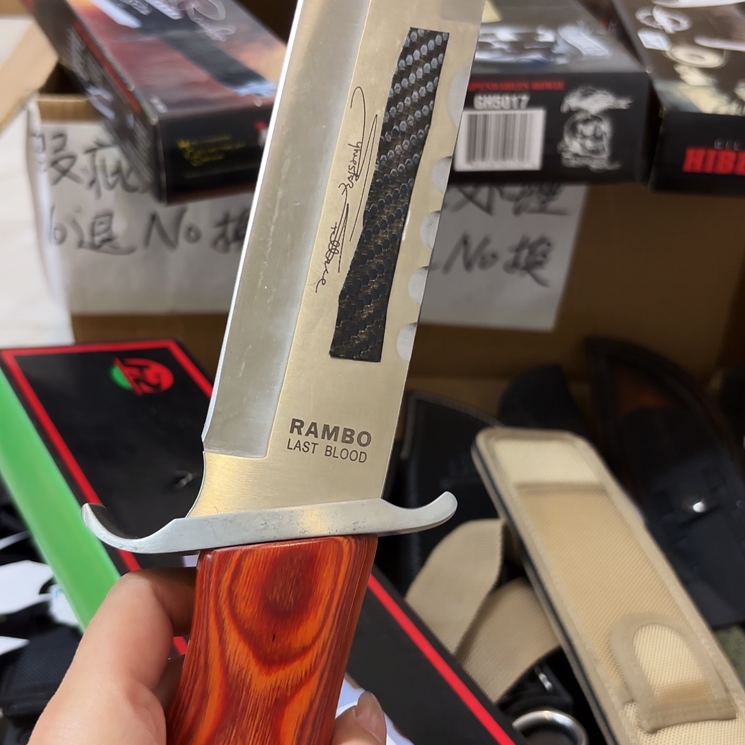 特制钢清仓特价兰博三红柄