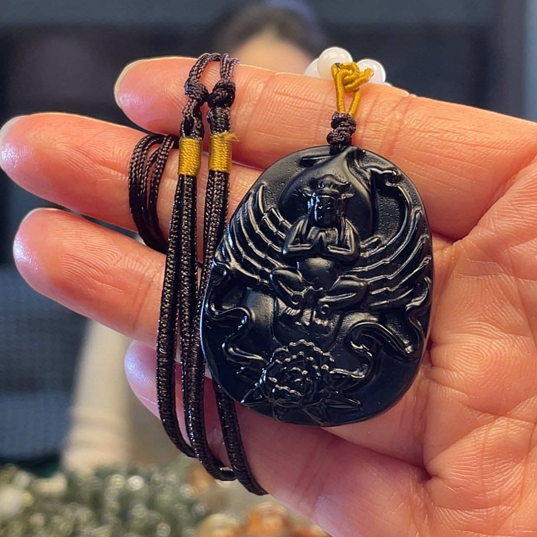 颈饰水晶未镶嵌吊坠