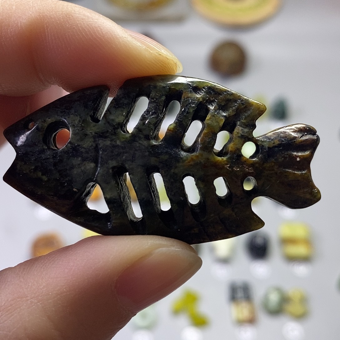 岫玉未镶嵌吊坠(不含链)