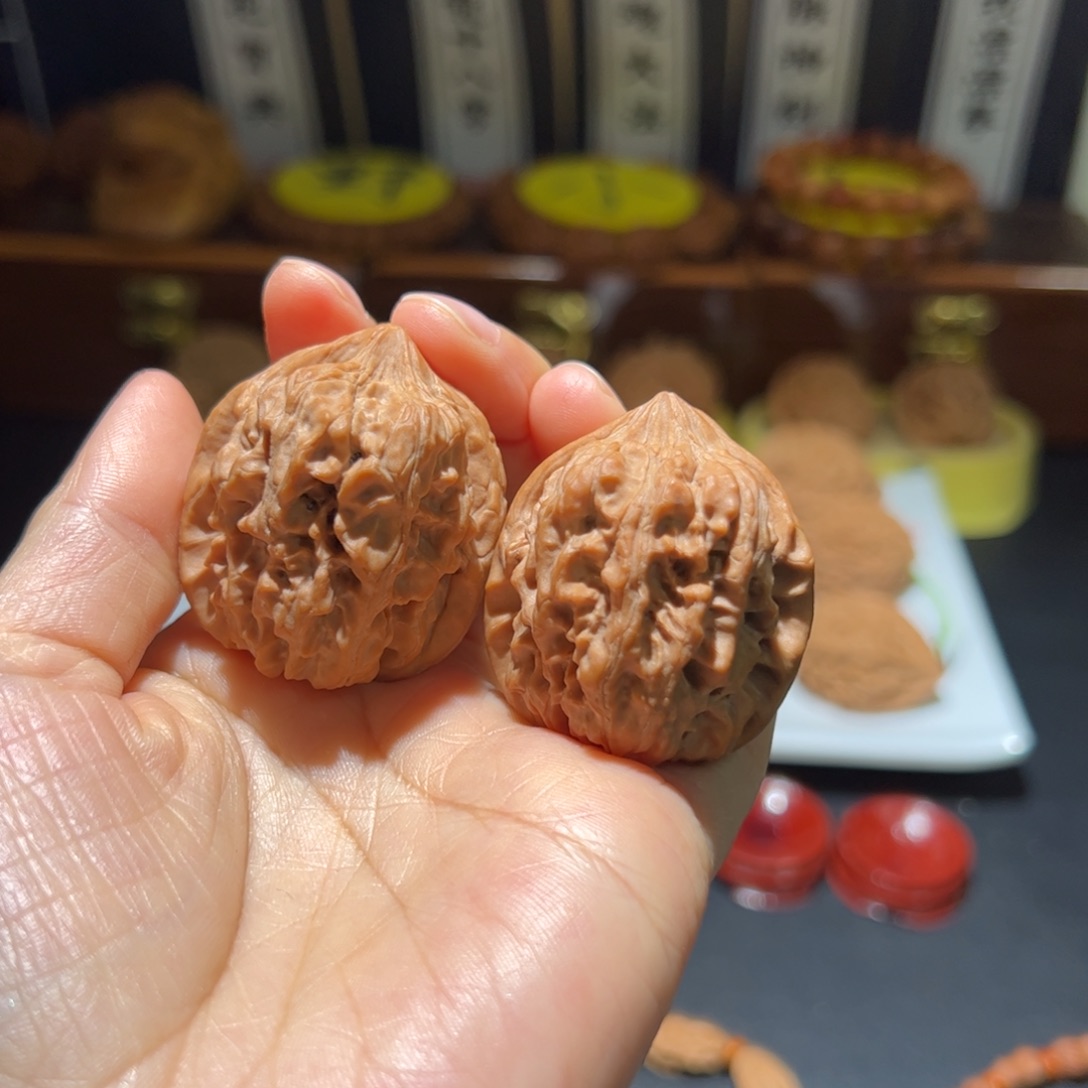 把件文玩核桃长**往秦墩狮子头