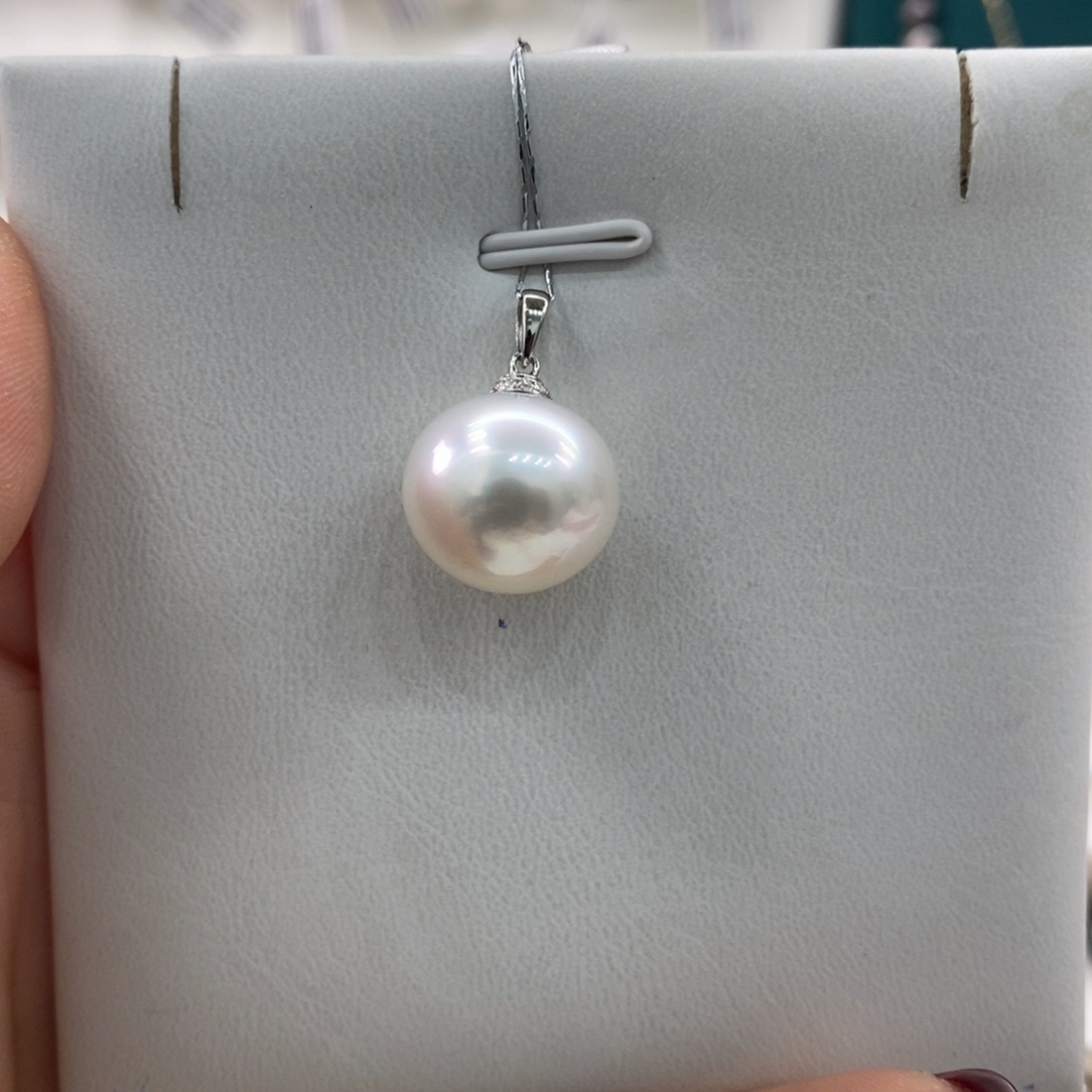 海水珍珠颈饰18K金镶嵌14-15m m