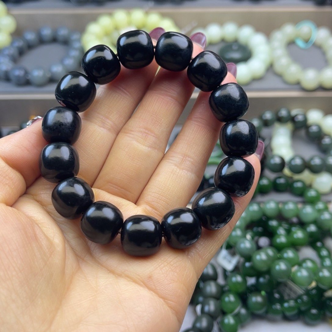 和田玉手链未镶嵌