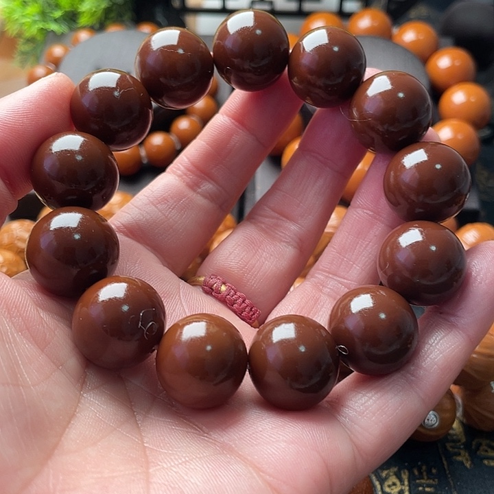 王***刚橄榄核吊坠橄榄1.8