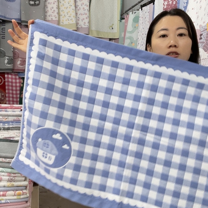 棉处理蓝色小房子