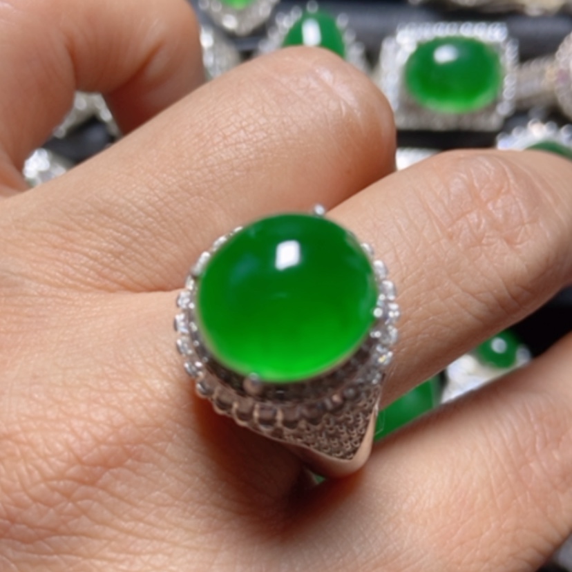 【闪购商品】翡翠颈饰未镶嵌翡翠