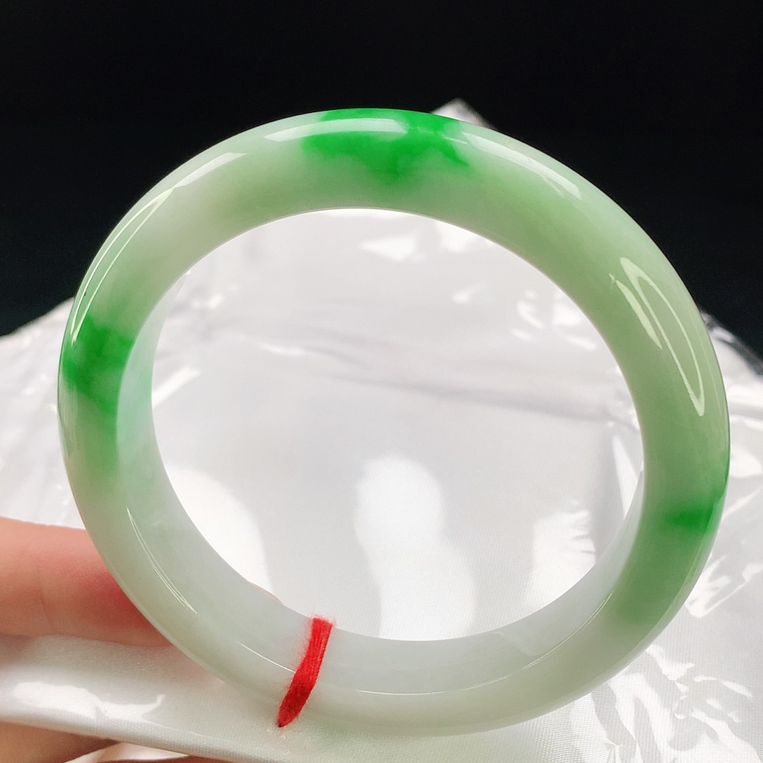 未镶嵌手镯翡翠654