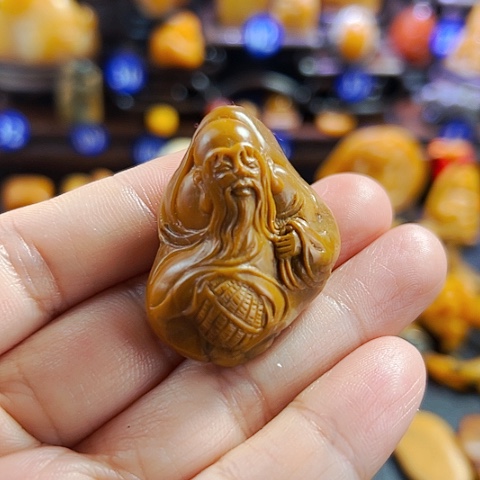 田黄石硬田石摆件