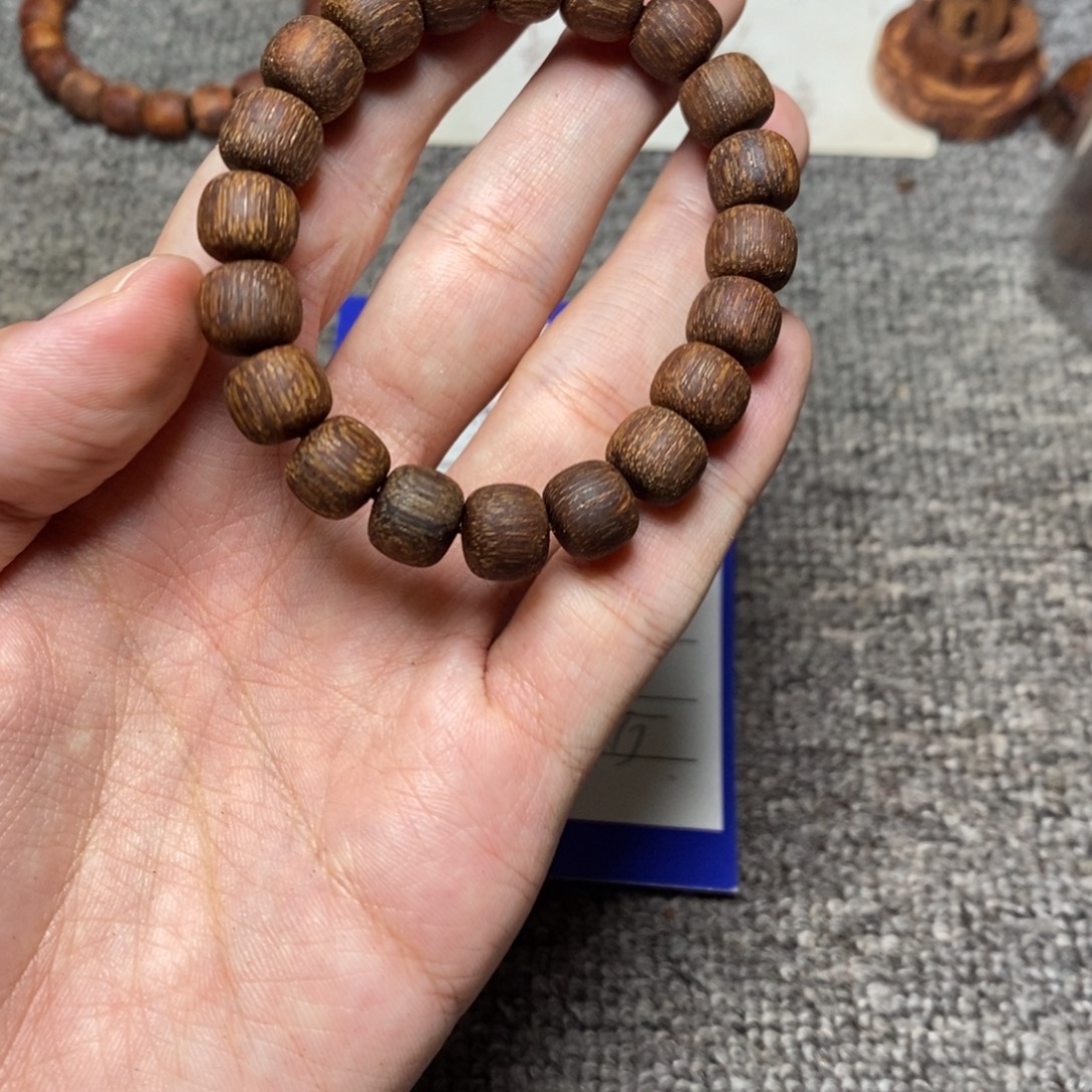 藤类1.0降真香黄绿油金丝软油