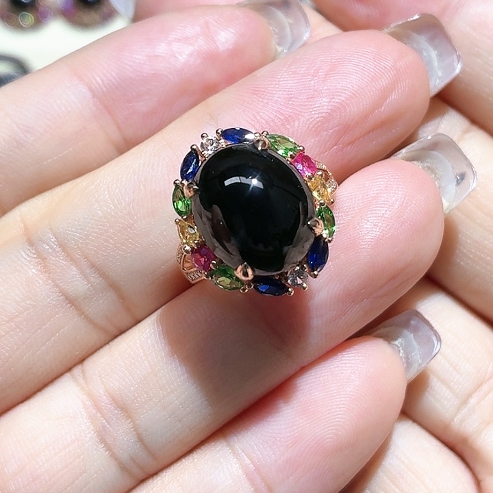 天***勤翡翠18K金镶嵌戒指