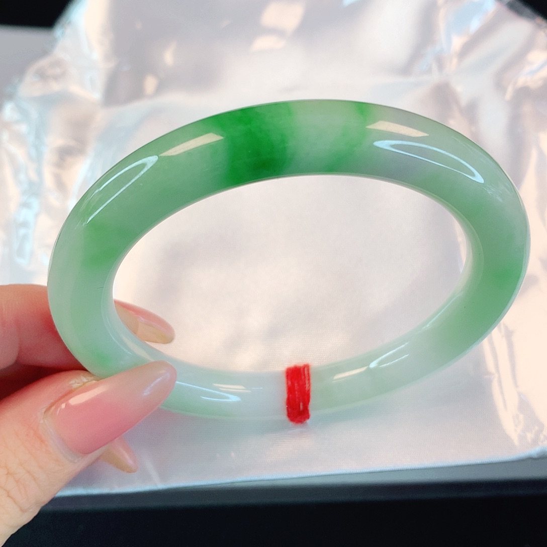 翡翠手镯未镶嵌1125翡翠