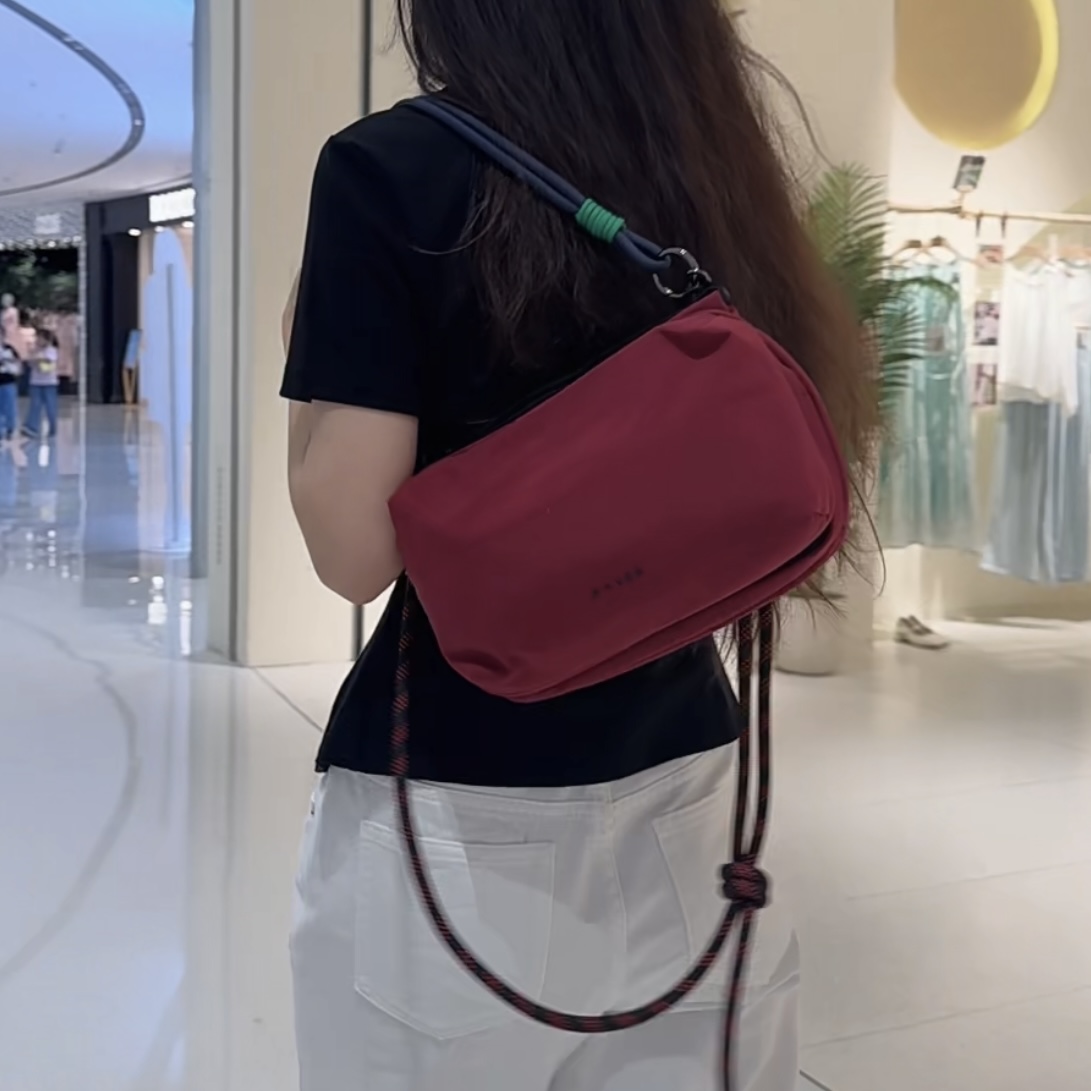 韩版ins女士腋下休闲单肩斜跨手拎包绳子包户外小方包收纳包M8008