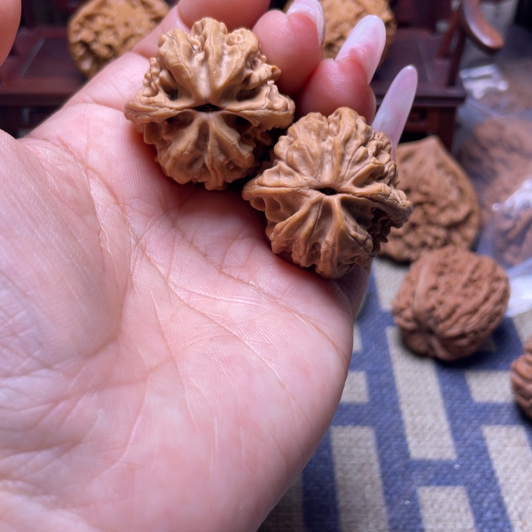 大****吊坠文玩核桃34大沽石文玩