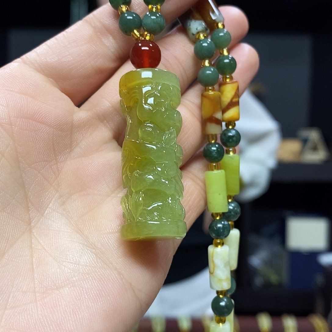 岫玉挂件吊坠未镶嵌