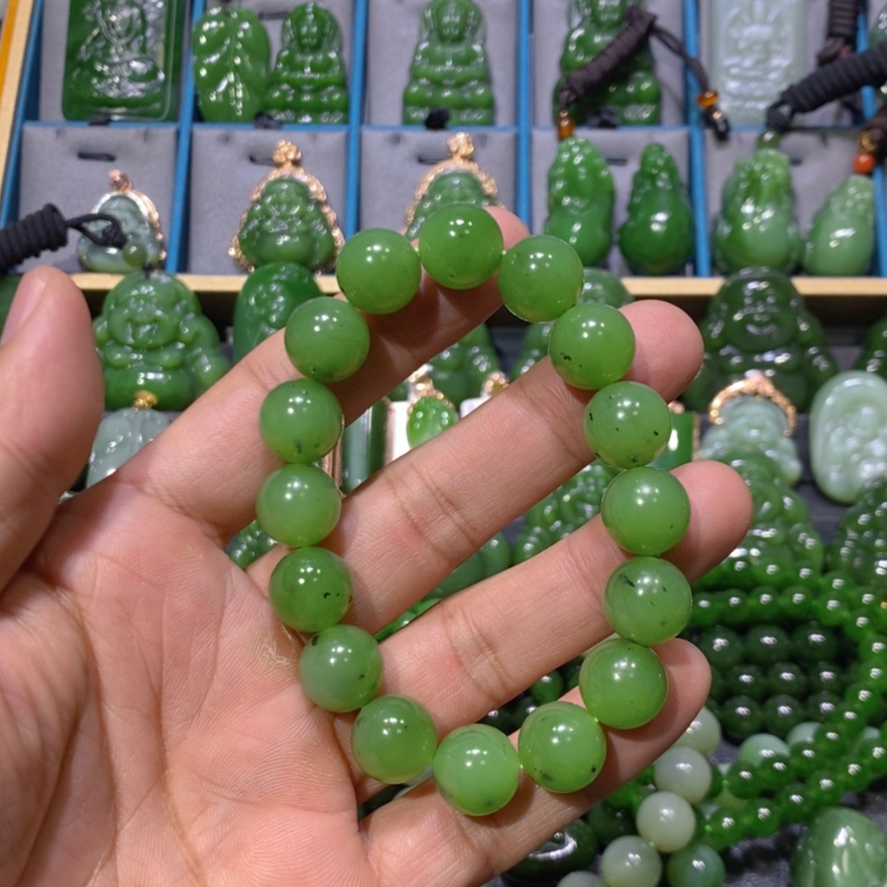 【闪购商品】和田玉吊坠(不含链)未镶嵌苹果绿手串 12