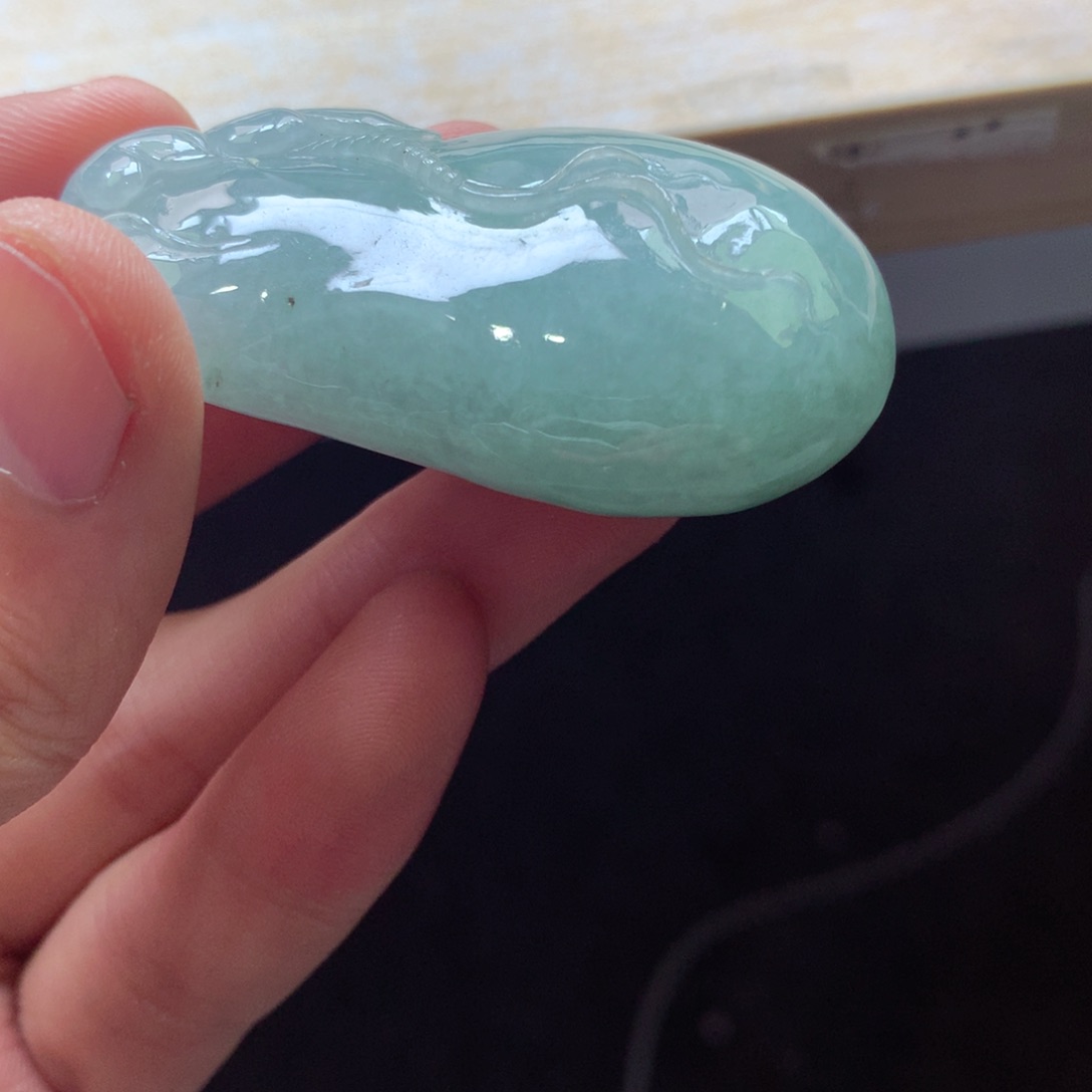 翡翠颈饰未镶嵌吊坠