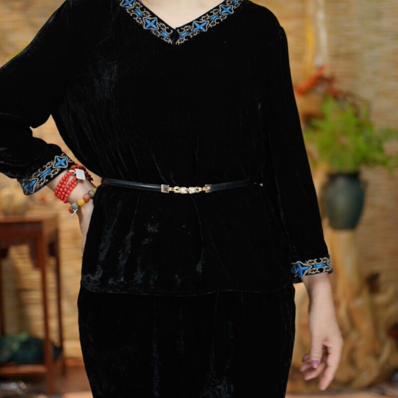 【骑袍】定制高级搭配裙子的连衣裙珍珠扣小皮腰带新款2024上新