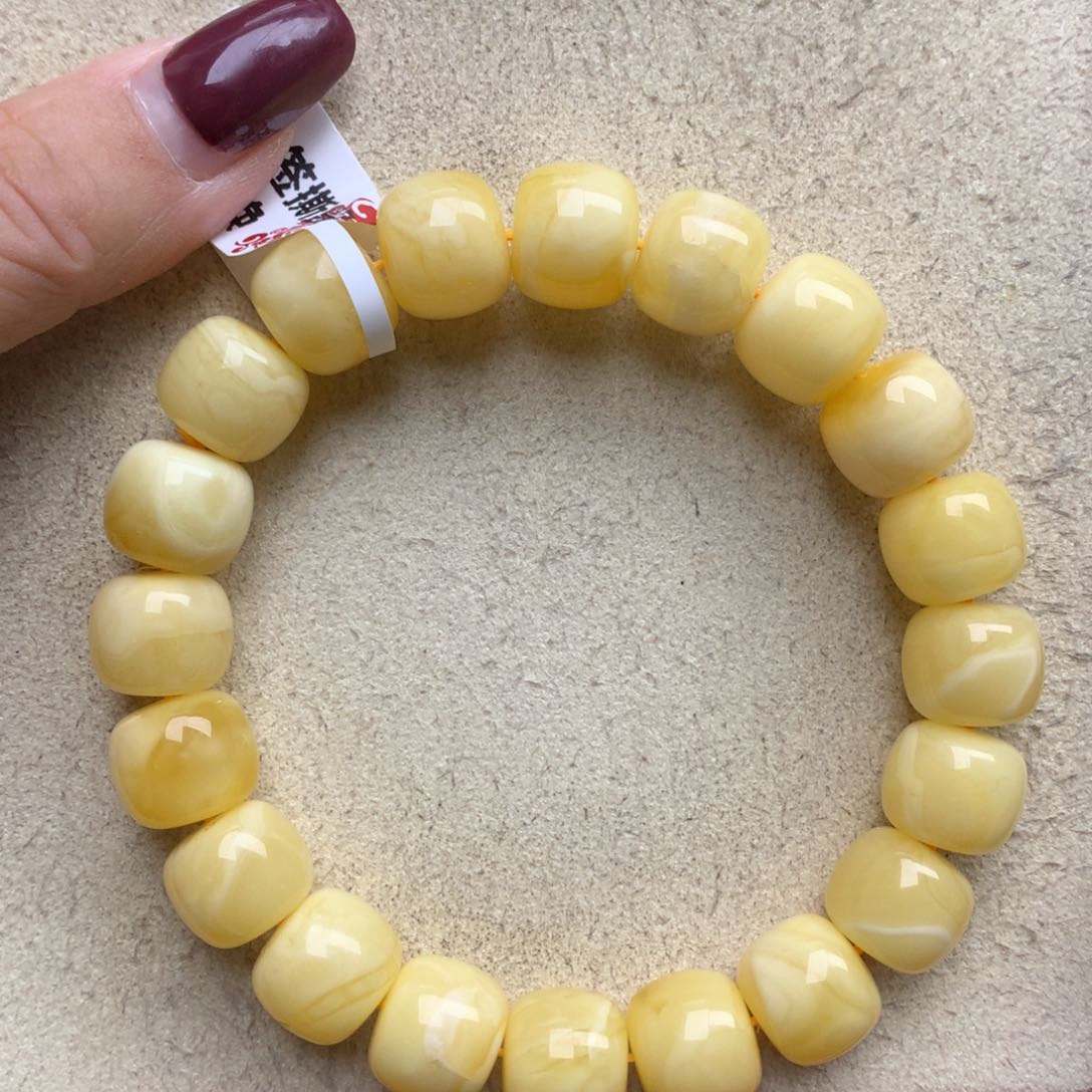 蜜蜡珠宝奇石未镶嵌18