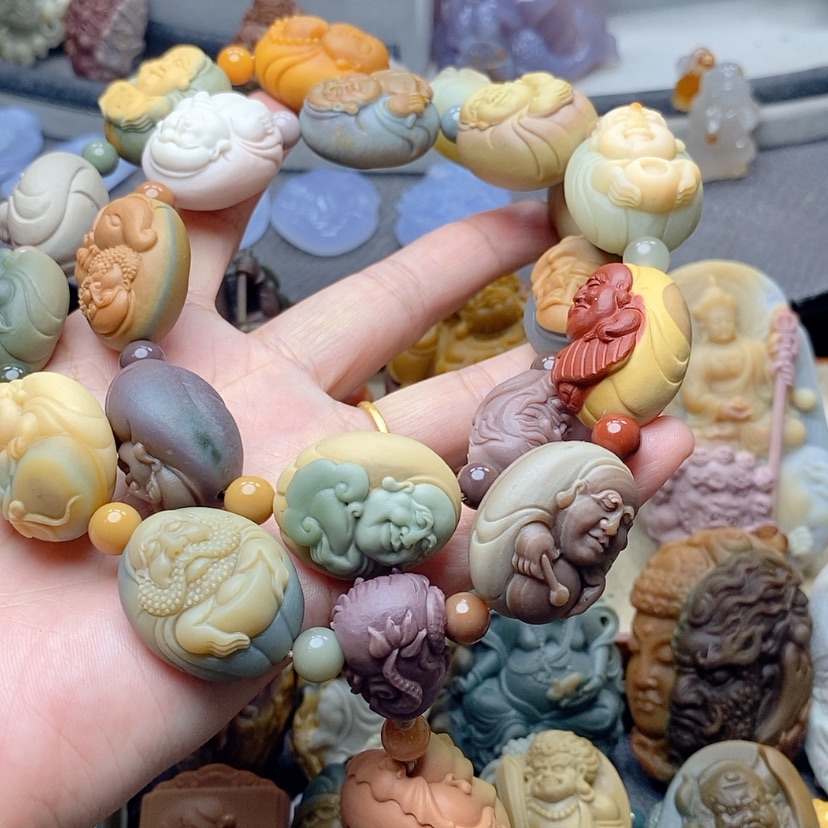 【闪购商品】定制石英质玉吊坠未镶嵌