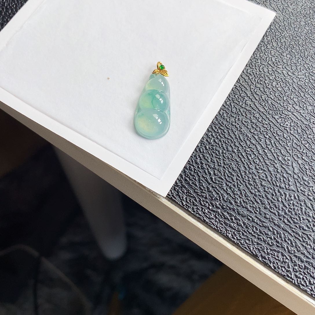 吊坠(不含链)未镶嵌翡翠福豆