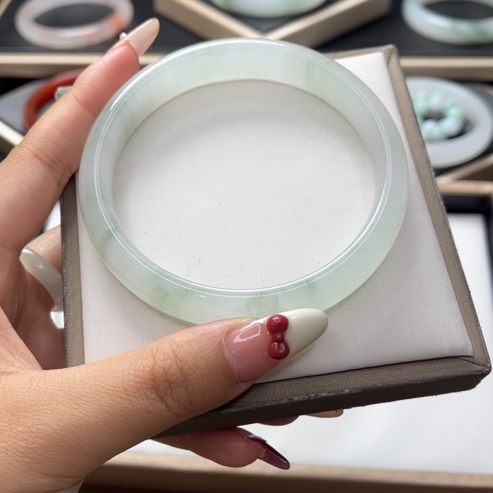 石英质玉手镯未镶嵌S**u