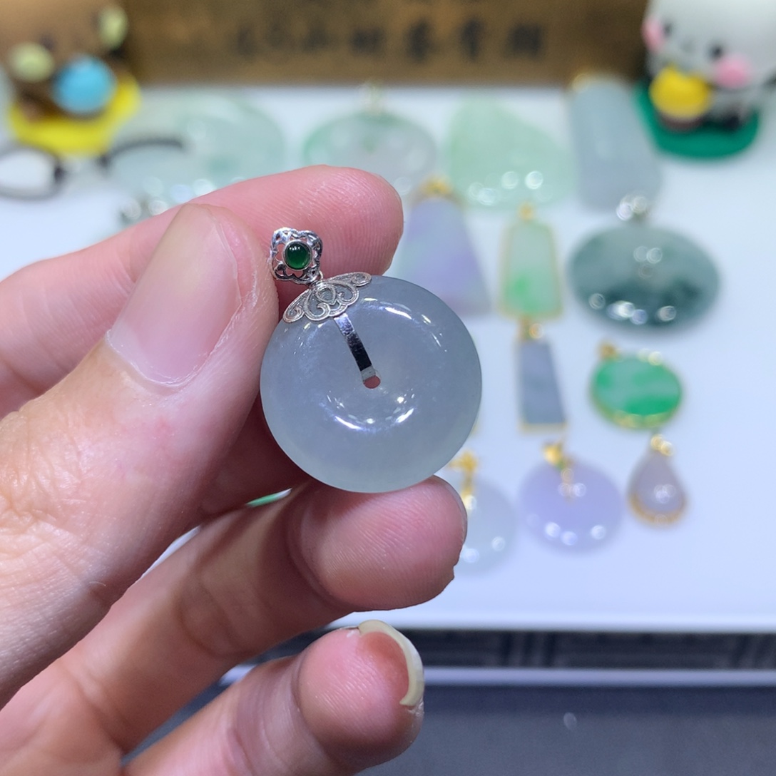 翡翠18K金镶嵌吊坠(不含链)