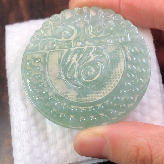 翡翠未镶嵌颈饰缅甸A货，每天下午1点半开播