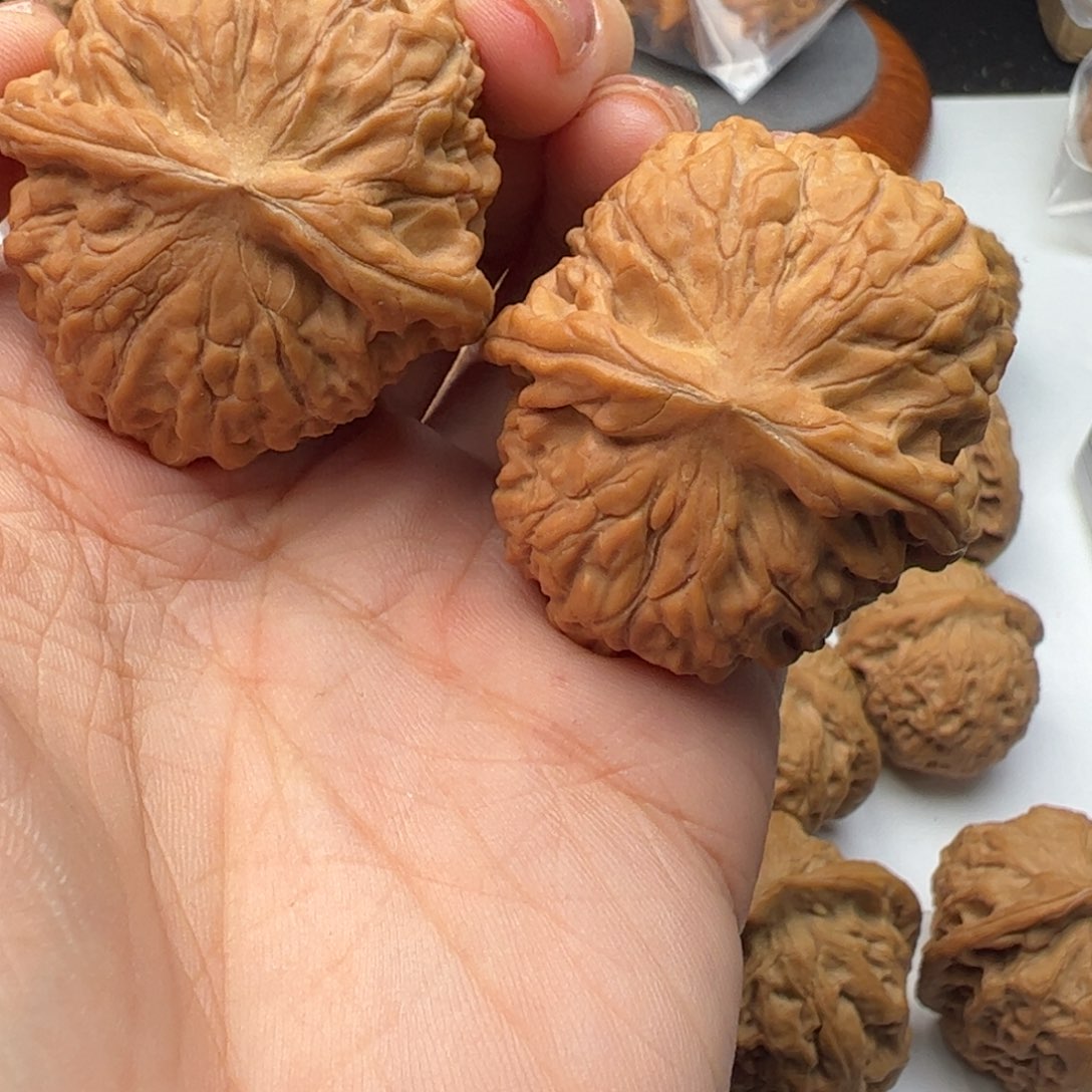 文玩核桃吊坠腐****忆黄松峪
