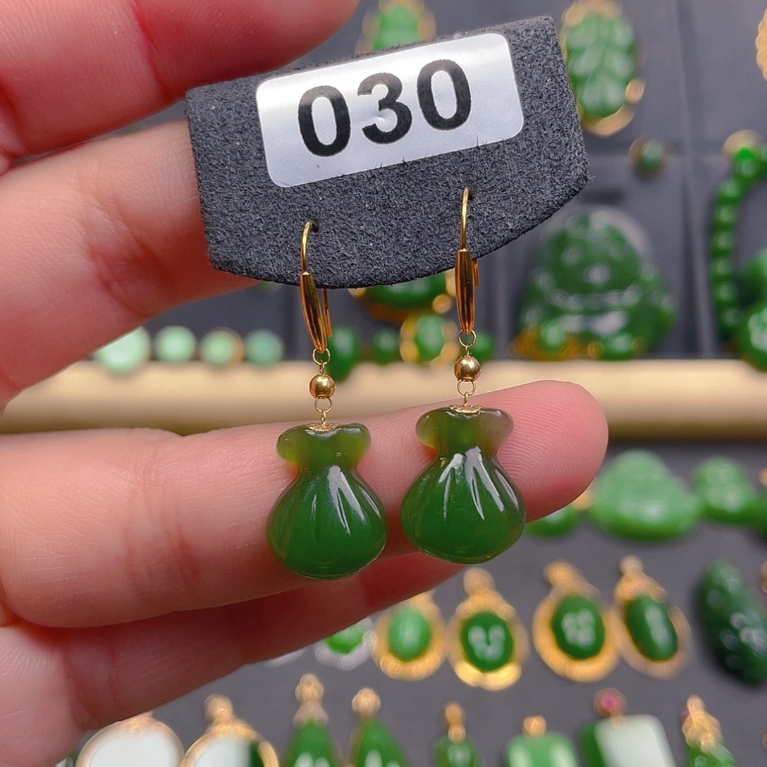 和田玉耳饰18K金镶嵌398