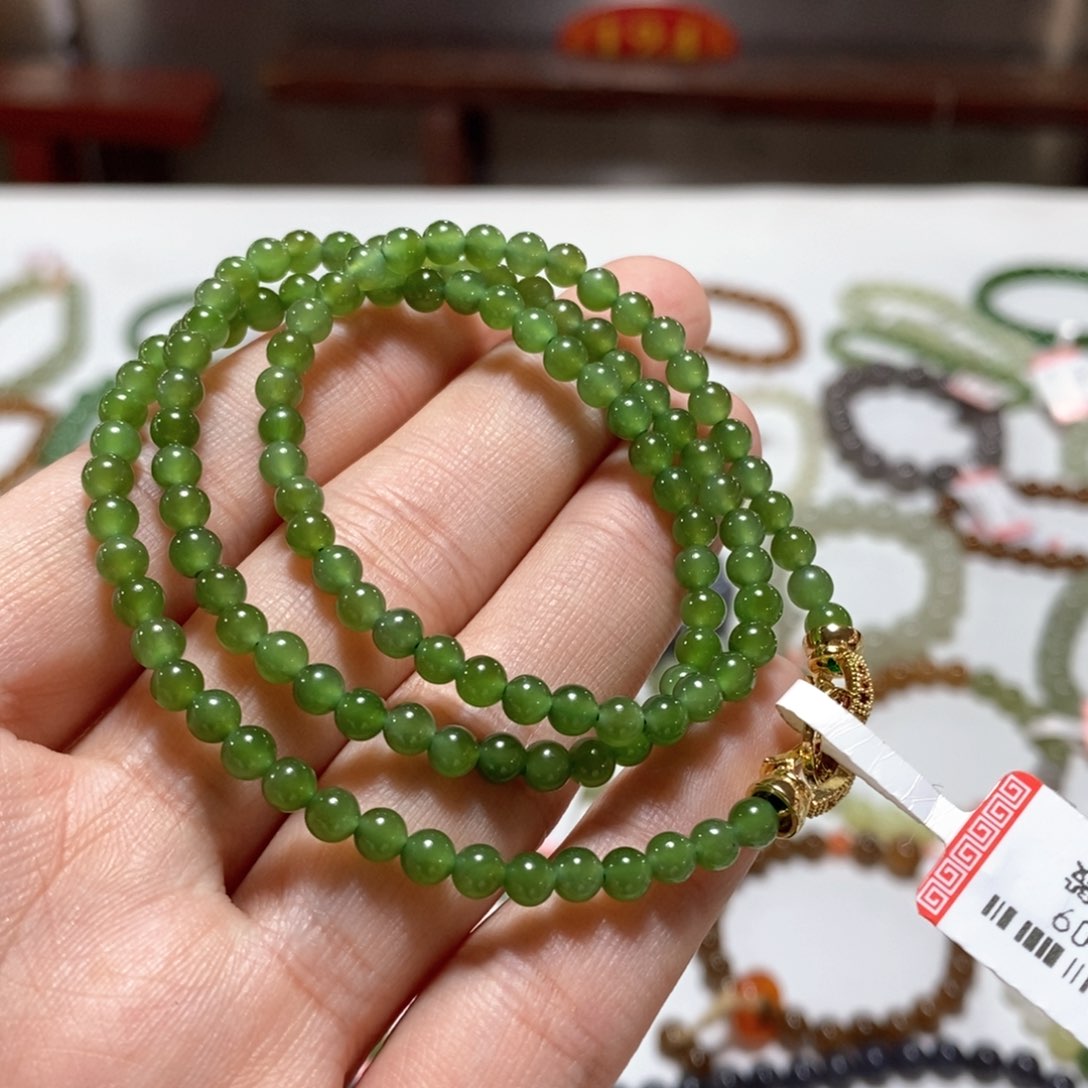 和田玉手串未镶嵌冰底辣绿卡4