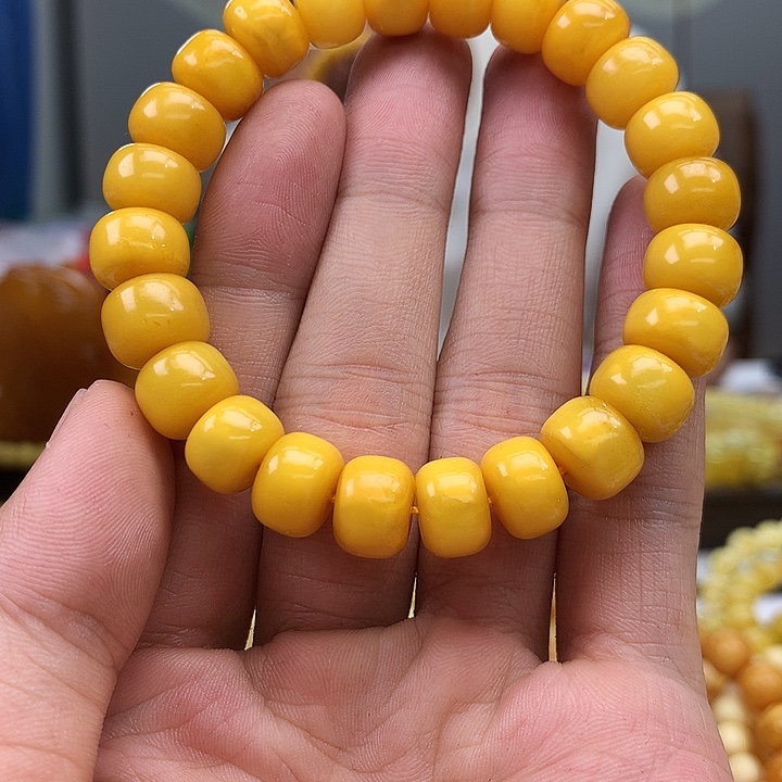 蜜蜡未镶嵌珠宝奇石