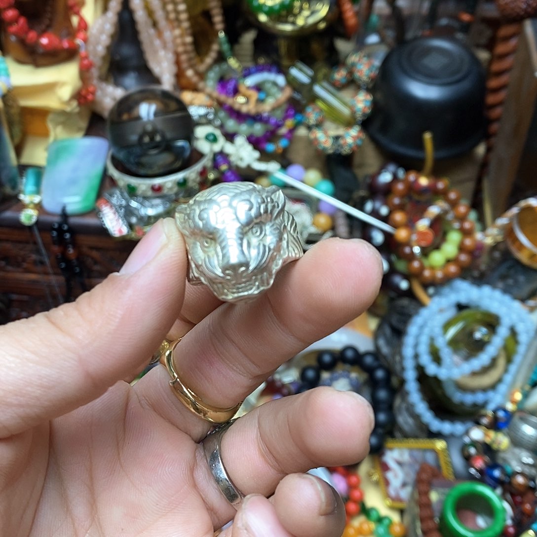 滴血莲花菩提吊坠