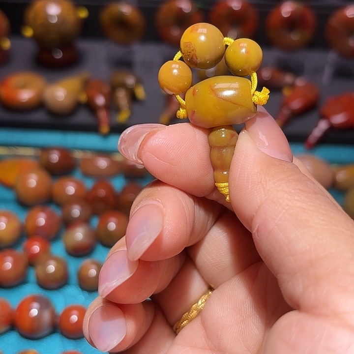 玛瑙/玉髓未镶嵌战国红珠子