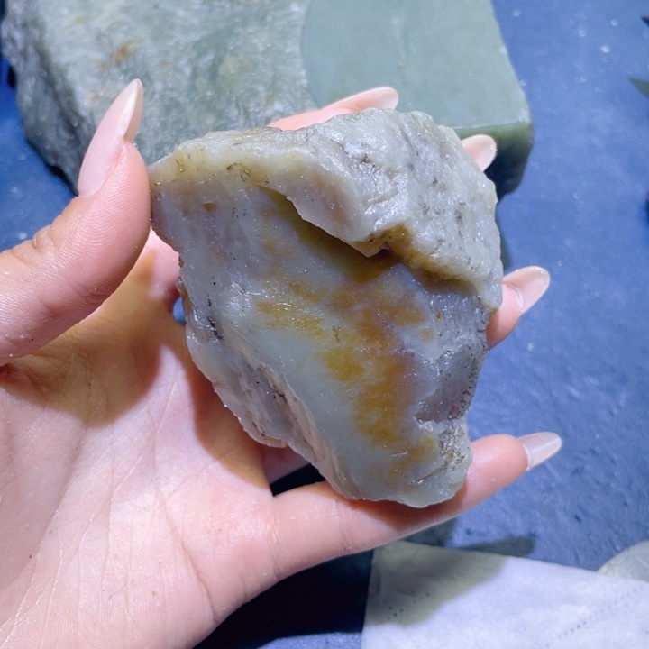 和田玉未镶嵌珠宝半成品