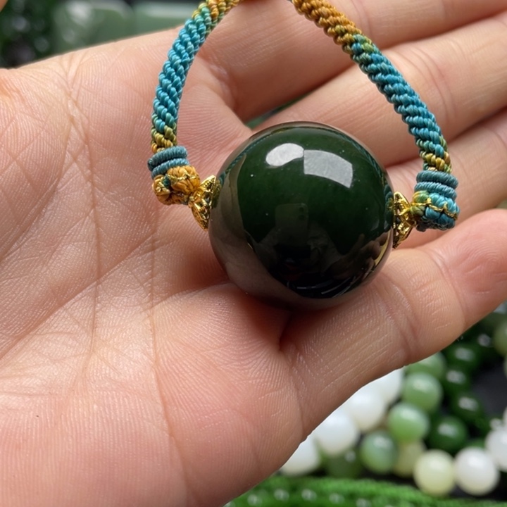 和田玉（碧玉）未镶嵌颈饰