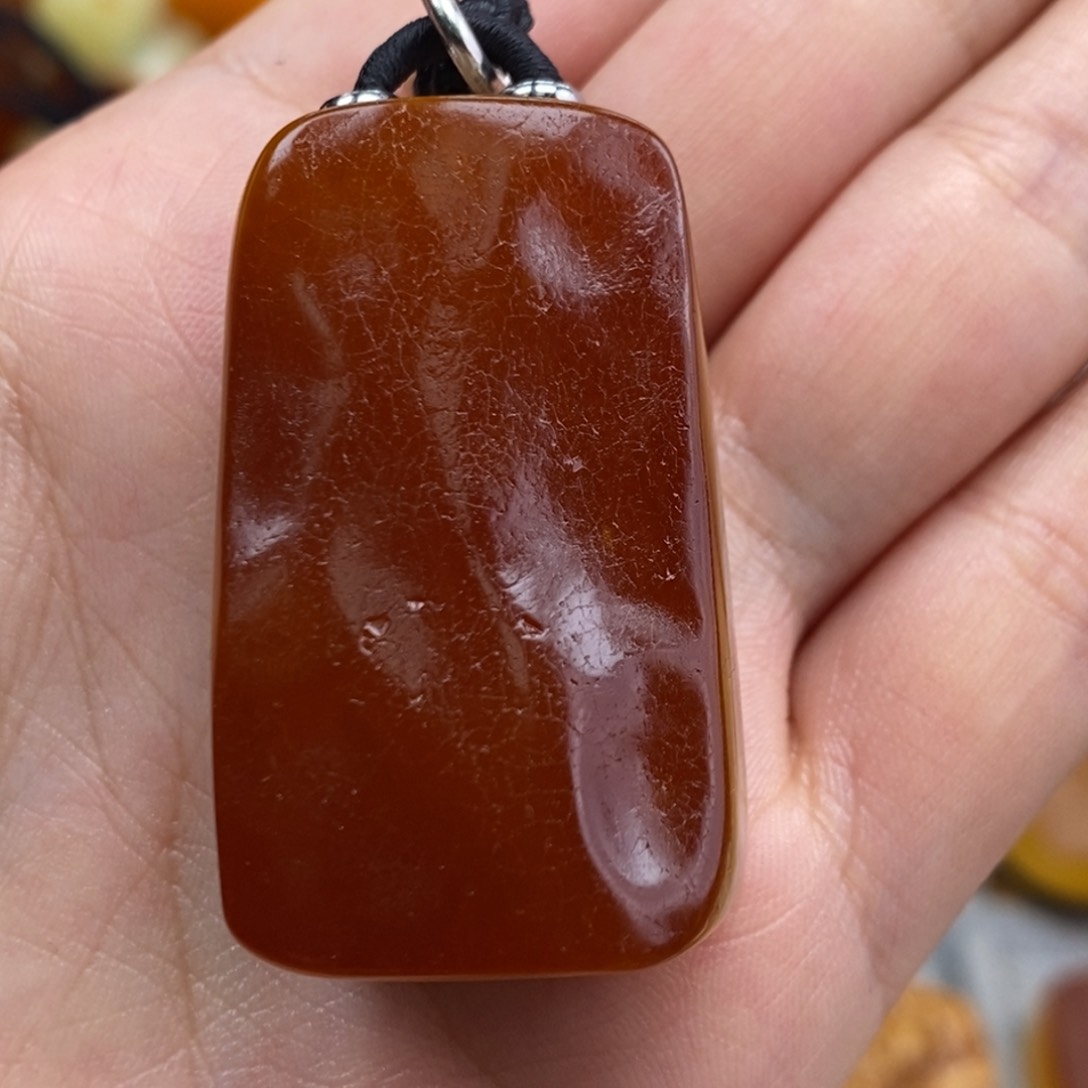 琥珀吊坠(赠链)未镶嵌