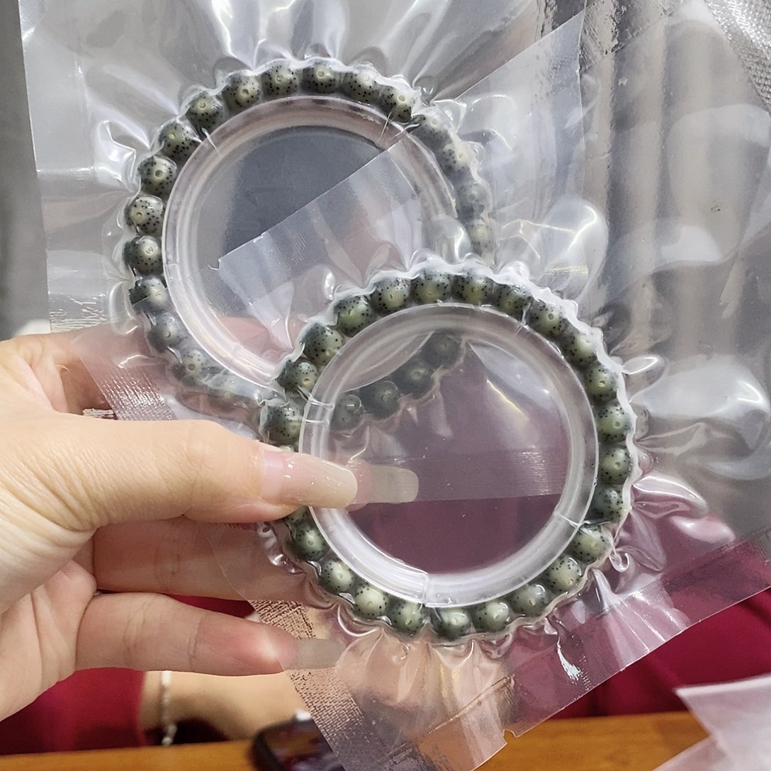 星月菩提吊坠海南原生态星月菩提石玉大眼睛黑冰单圈9.8