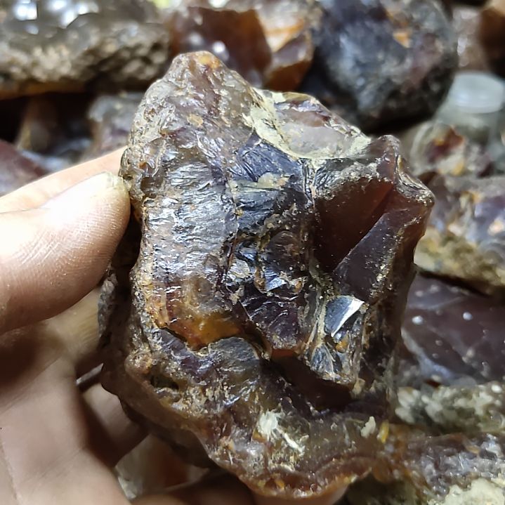 玛瑙/玉髓原石未镶嵌城**人