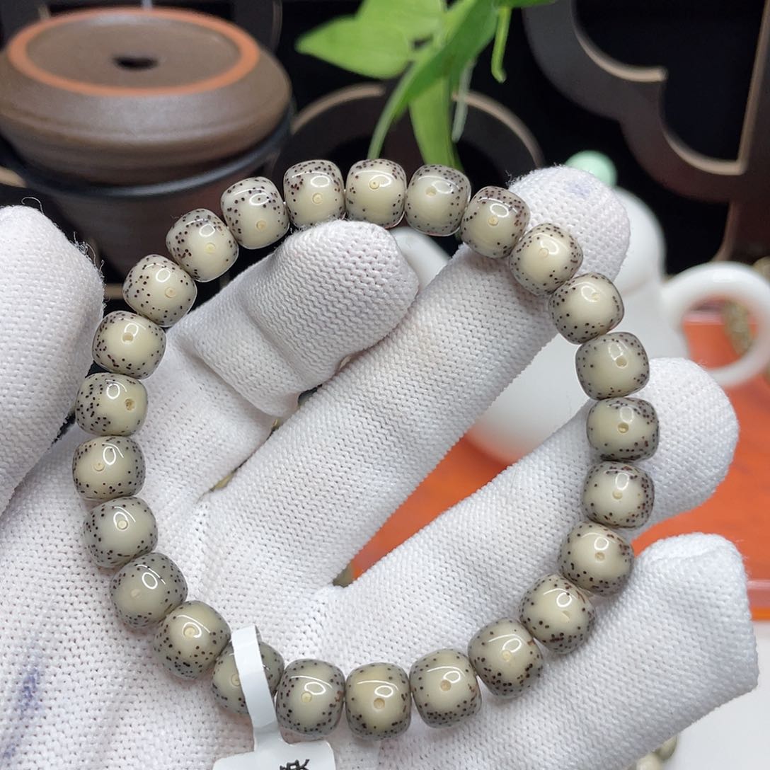 星月菩提吊坠327。9/8灰冰黄金瞳超级大眼