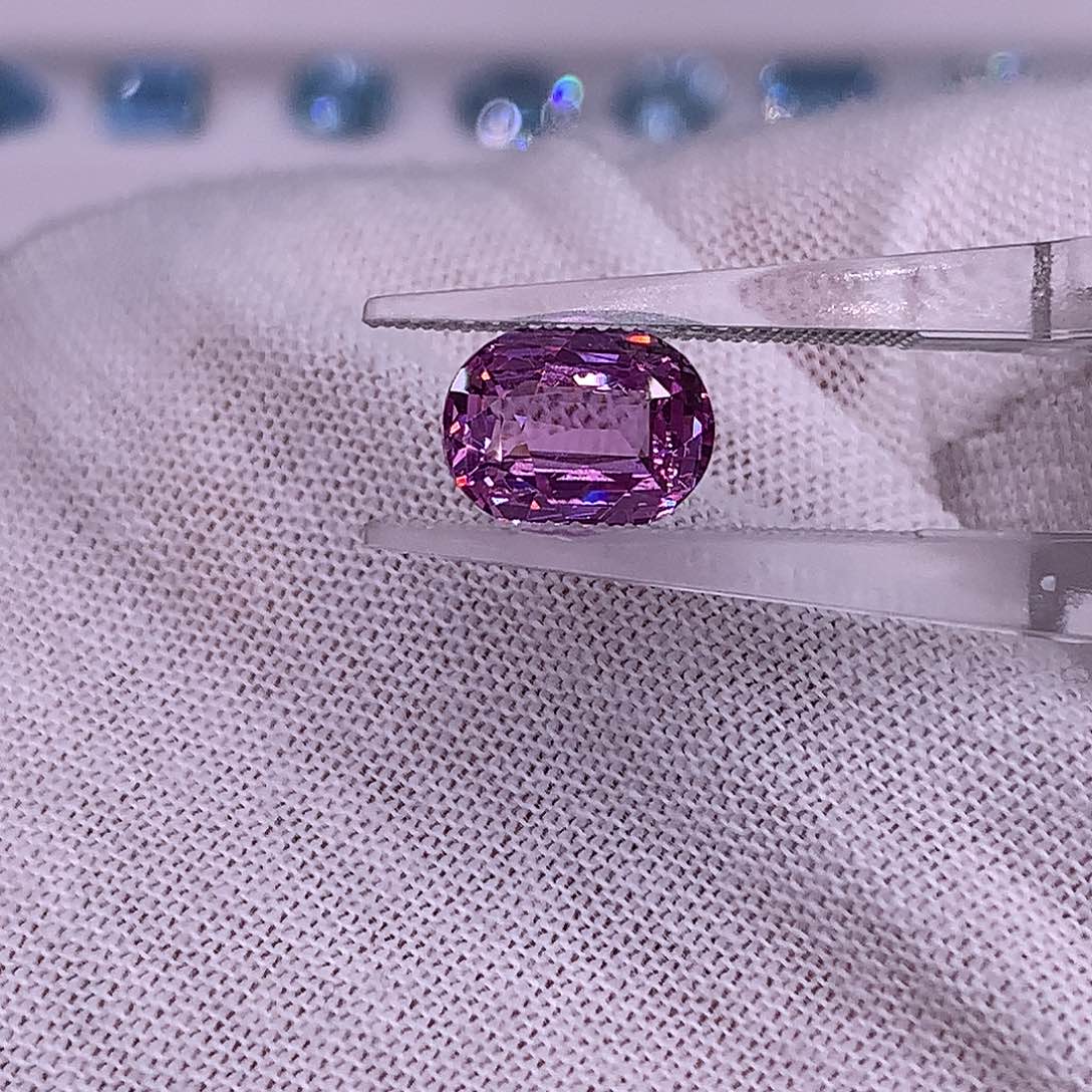 彩色蓝宝石裸石899888699878566