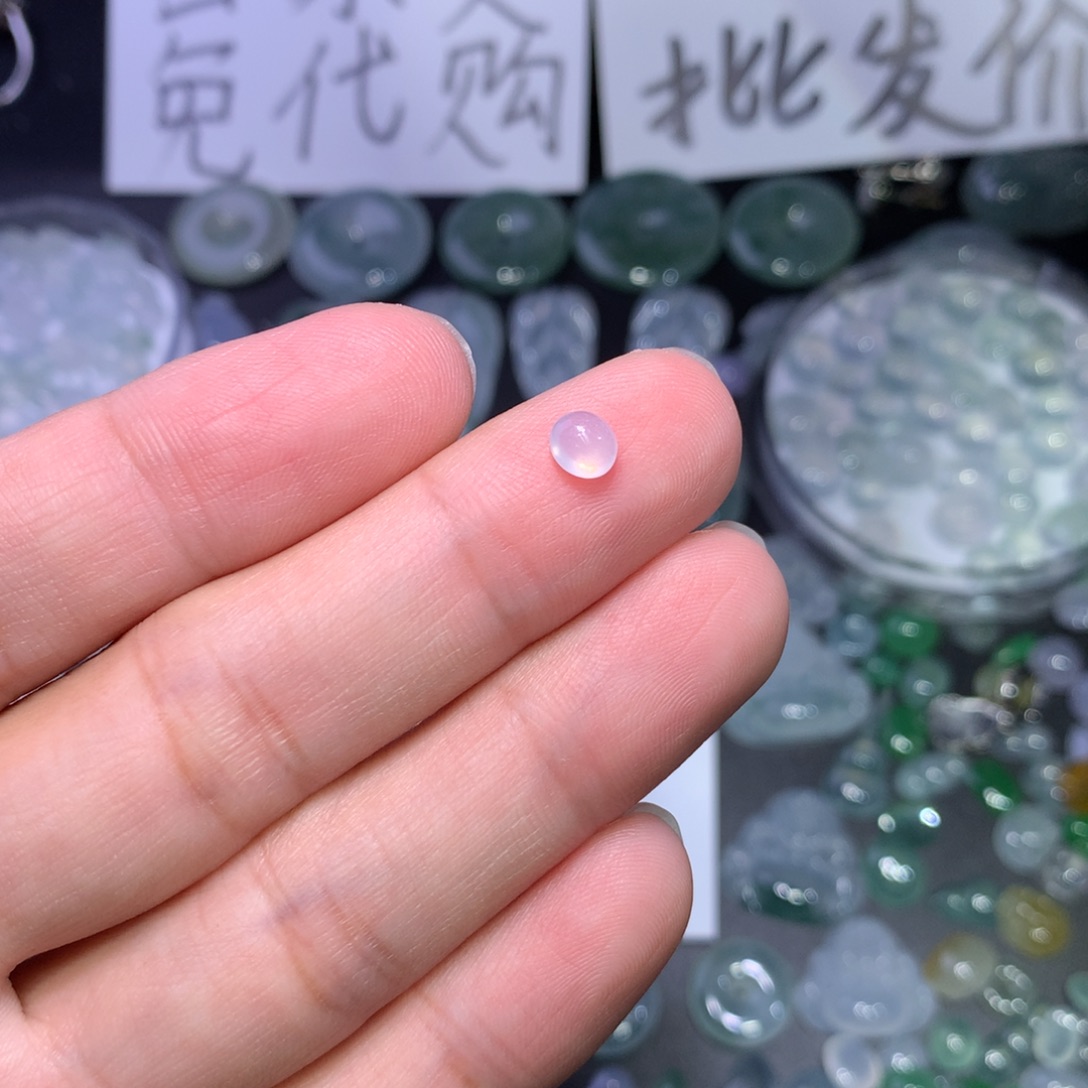 翡翠未镶嵌颈饰蛋面