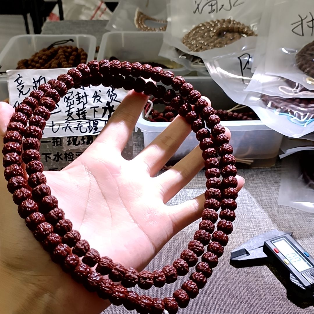 吊坠金刚菩提藏切老树王10.6mm
