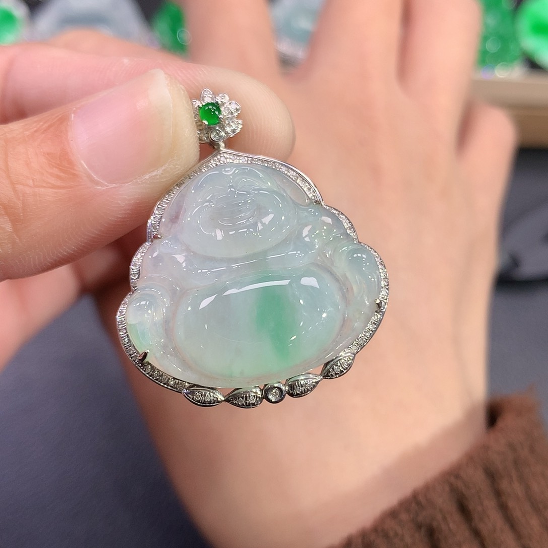 翡翠吊坠(赠链)18K金镶嵌