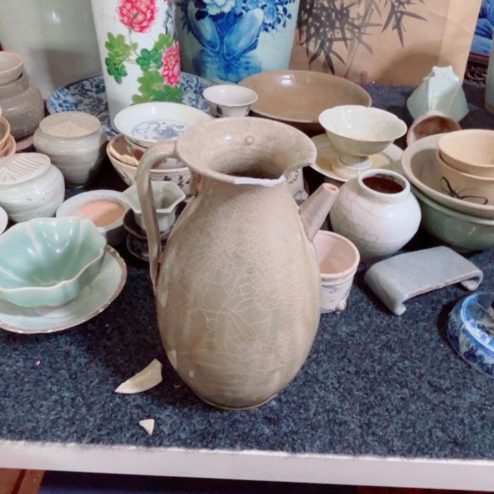 一***。瓷片青花文饰的一个碗