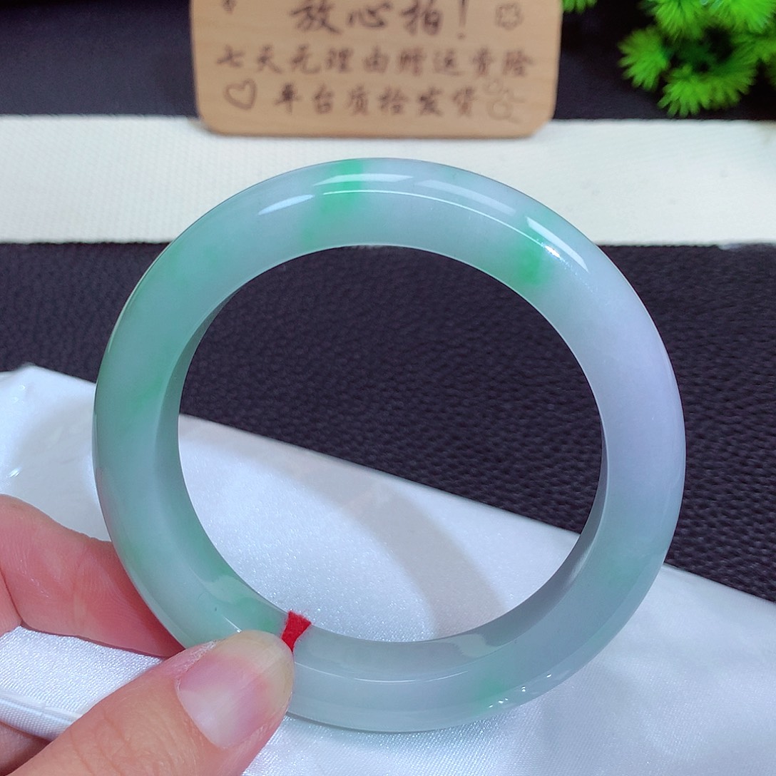 翡翠手镯未镶嵌481