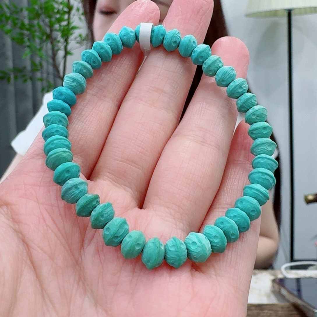 未镶嵌绿松石珠宝奇石